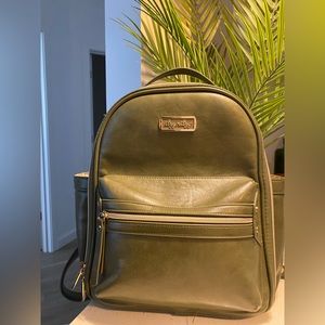 Itzy Ritzy Crew Bag